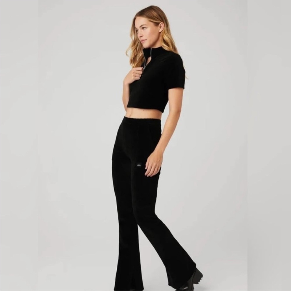 Set! ALO OUTFIT Micro Corduroy Flare Pant XS matching Crop Top XXS Black - Picture 3 of 8